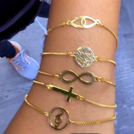 2 pcs non fade pendants @500