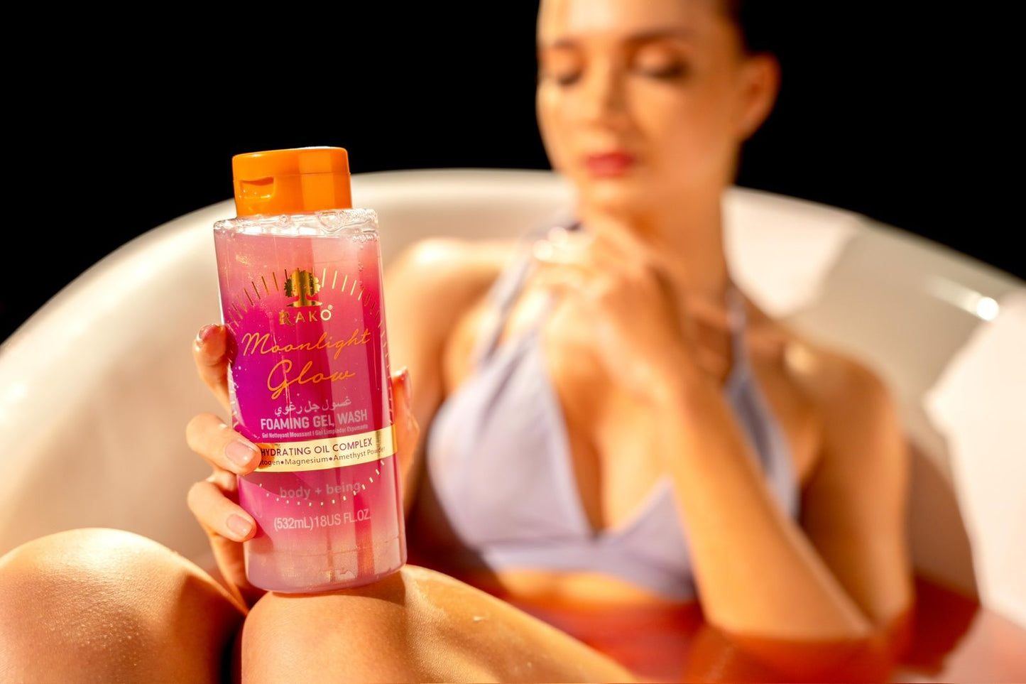 Foaming and hydrating shower gel