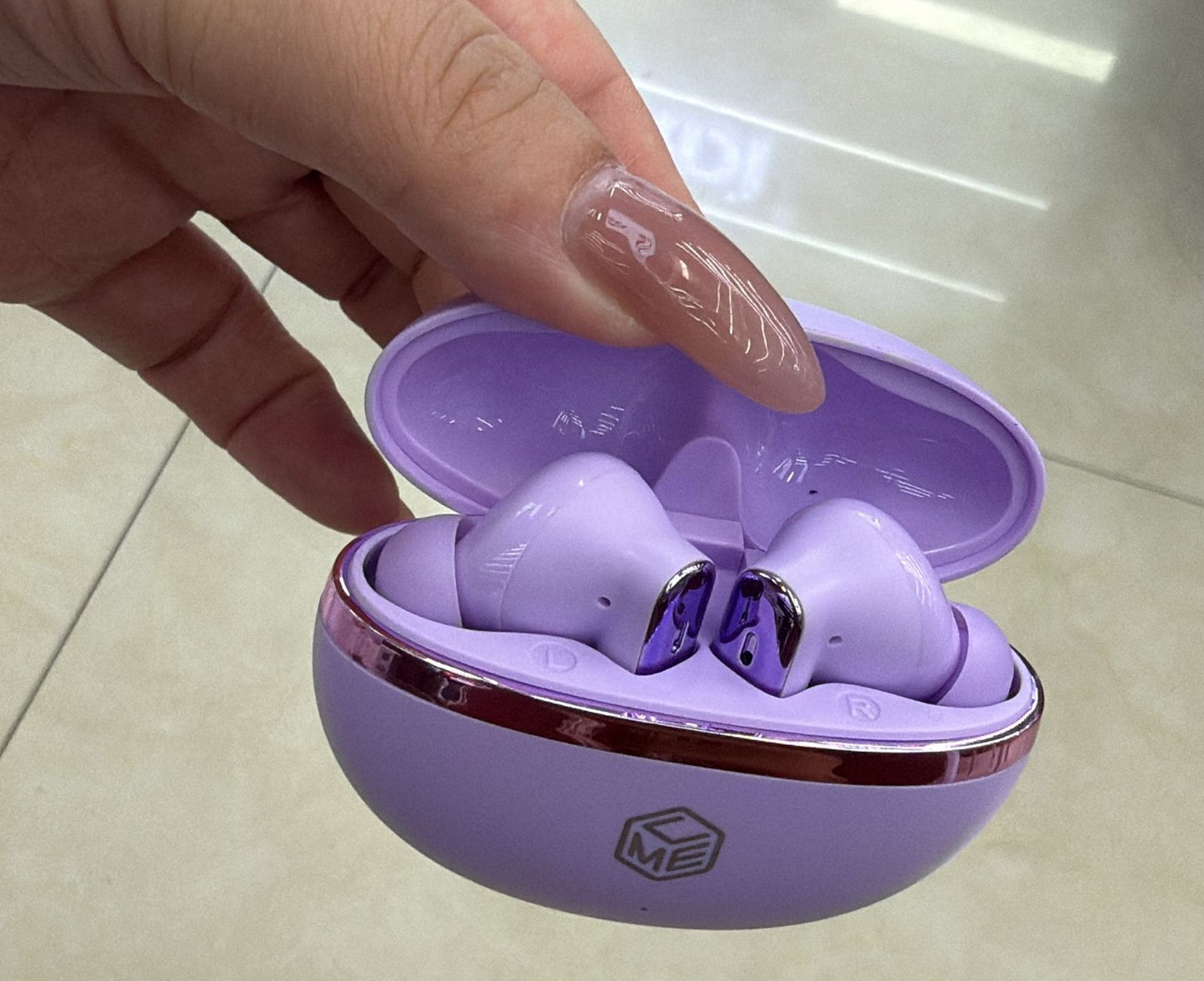 Super powerful MCE Brand earbuds