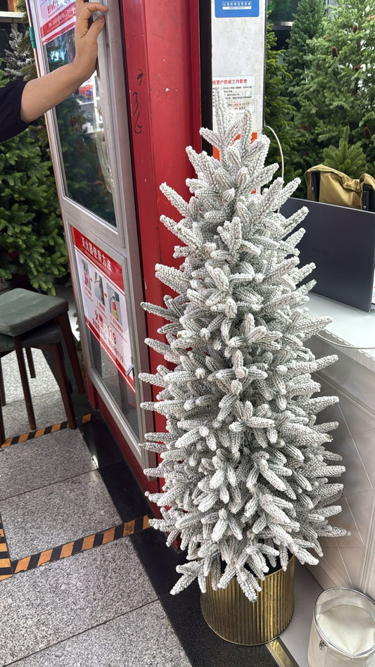 1.2 frosted Xmas tree