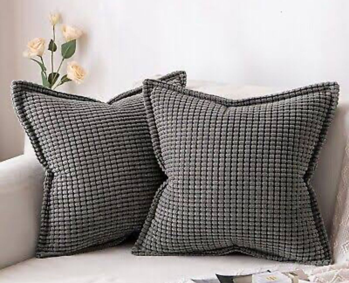 Throw pillow cases 4pcs  @1000