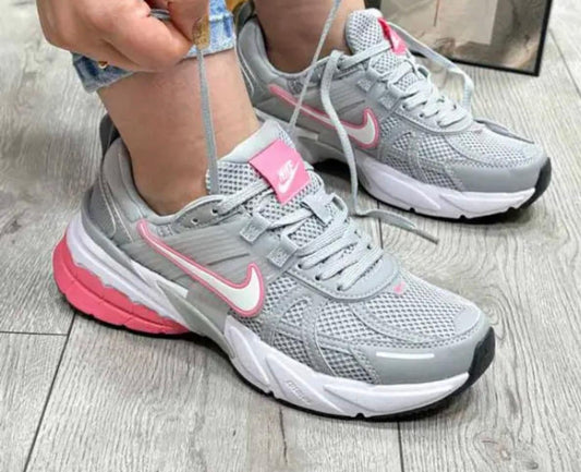 v2K Run Nike sneakers