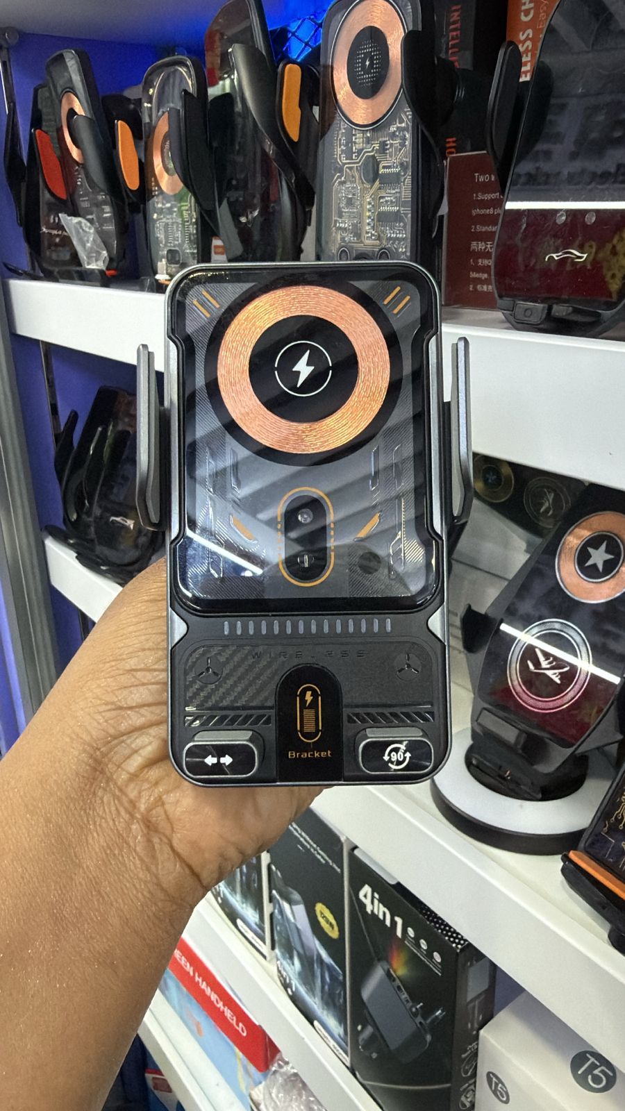 Wireless Car Fast Charger – With Smart Bracket