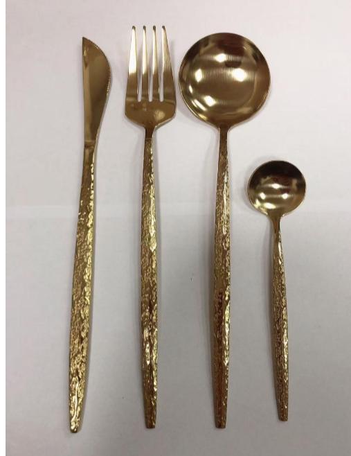 24-piece golden set of 6 tablespoons, 6 teaspoons, 6 forks and 6 knives